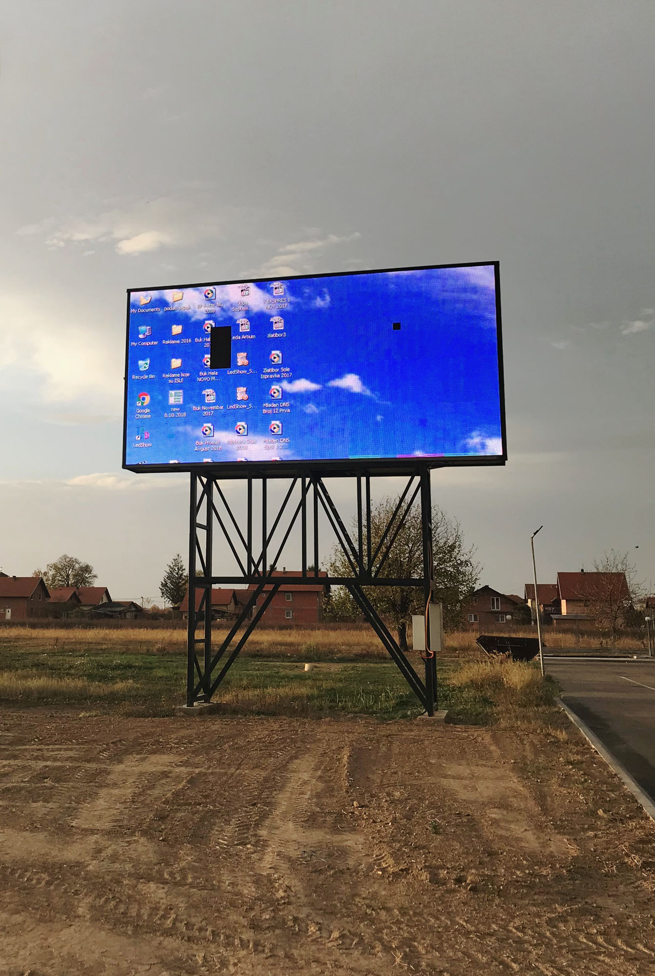  Graphic designer Aleksandar Todorovic
